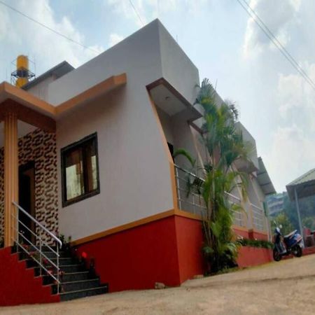 Maple Villa Mahābaleshwar Екстериор снимка